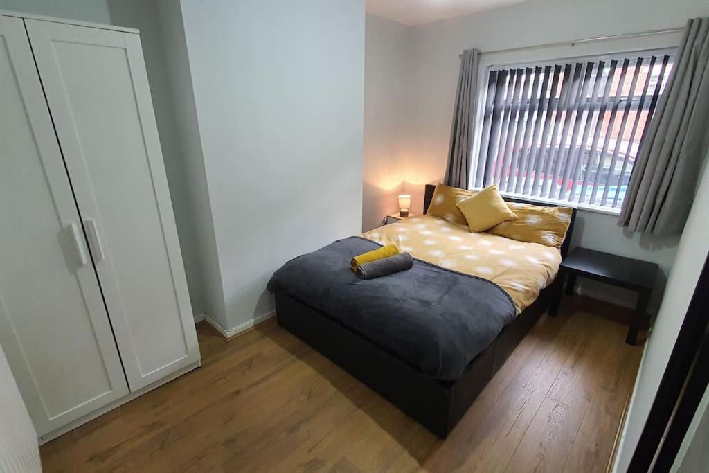 Contractors-City Centre-Parking-Sleeps 9 -Smart Tv, 2 Bathrooms! Κόβεντρι Εξωτερικό φωτογραφία