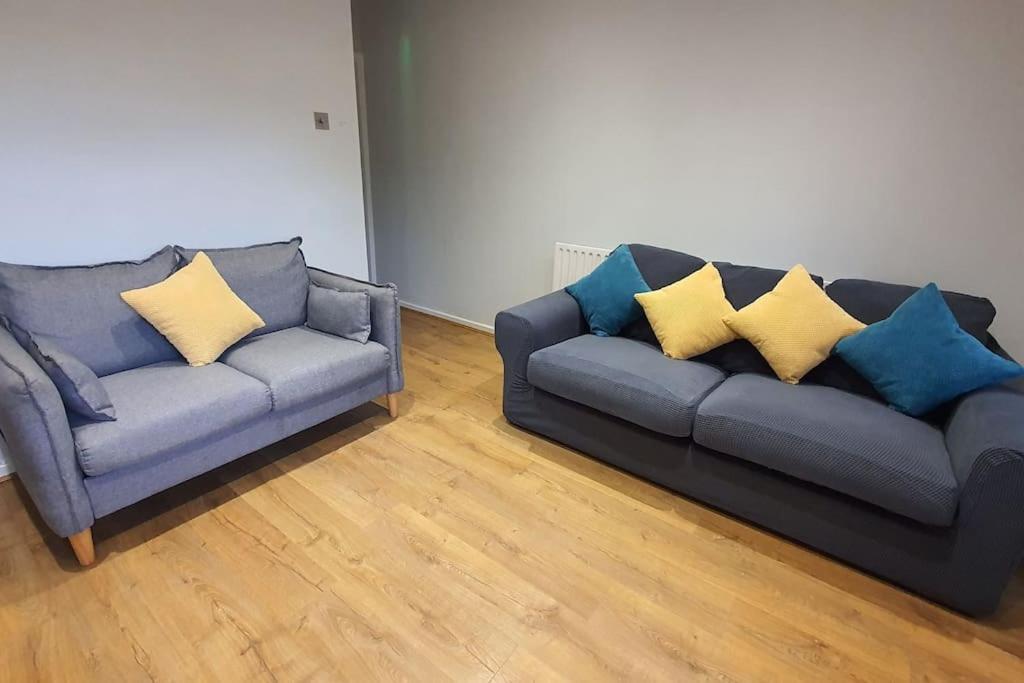 Contractors-City Centre-Parking-Sleeps 9 -Smart Tv, 2 Bathrooms! Κόβεντρι Εξωτερικό φωτογραφία